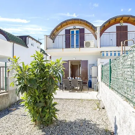 Casa Loughry Feriehus *