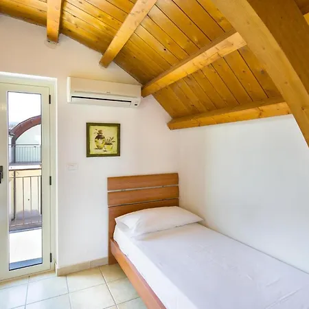 Casa Loughry * Badolato Marina